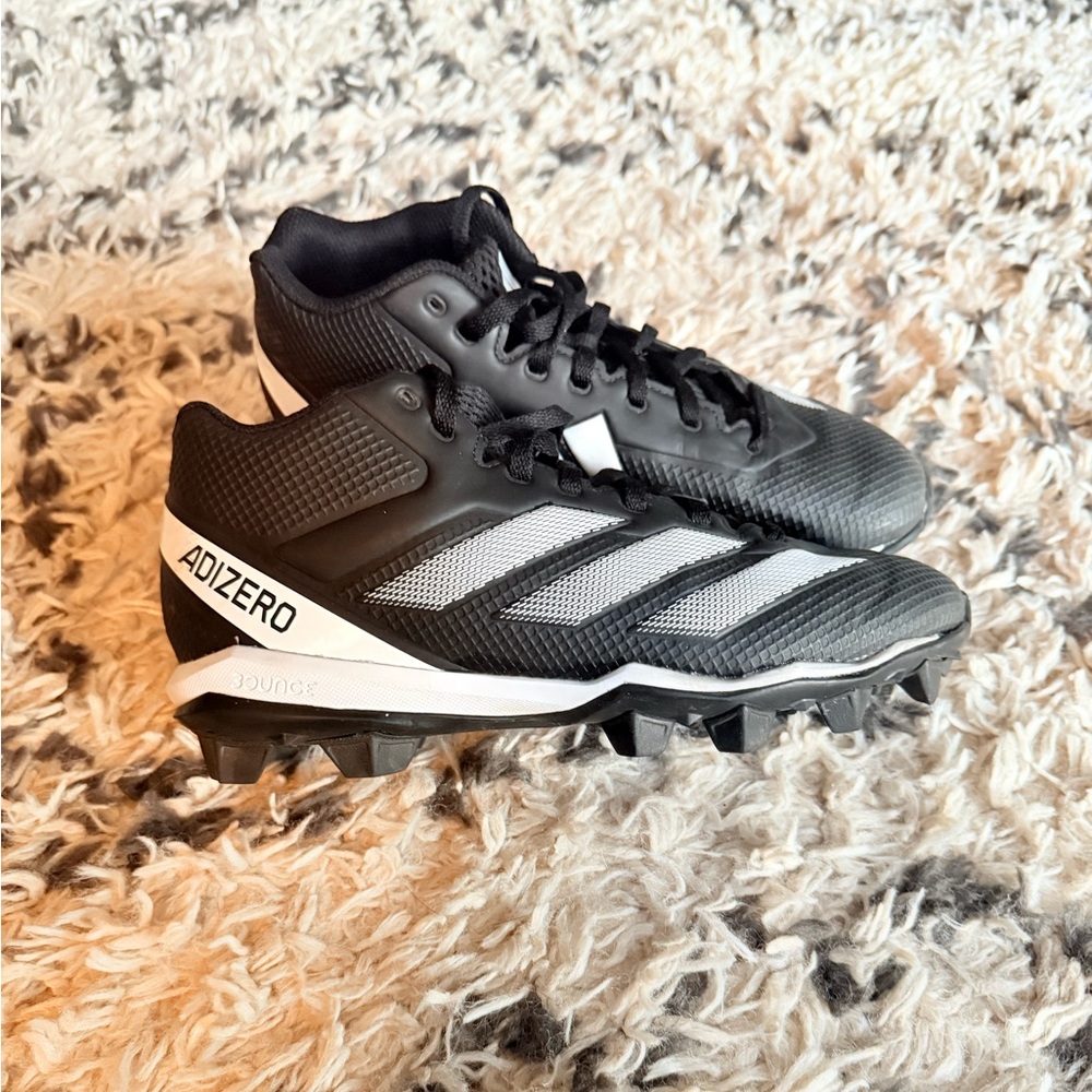 Adidas Black and White Youth Football cleats - size 5